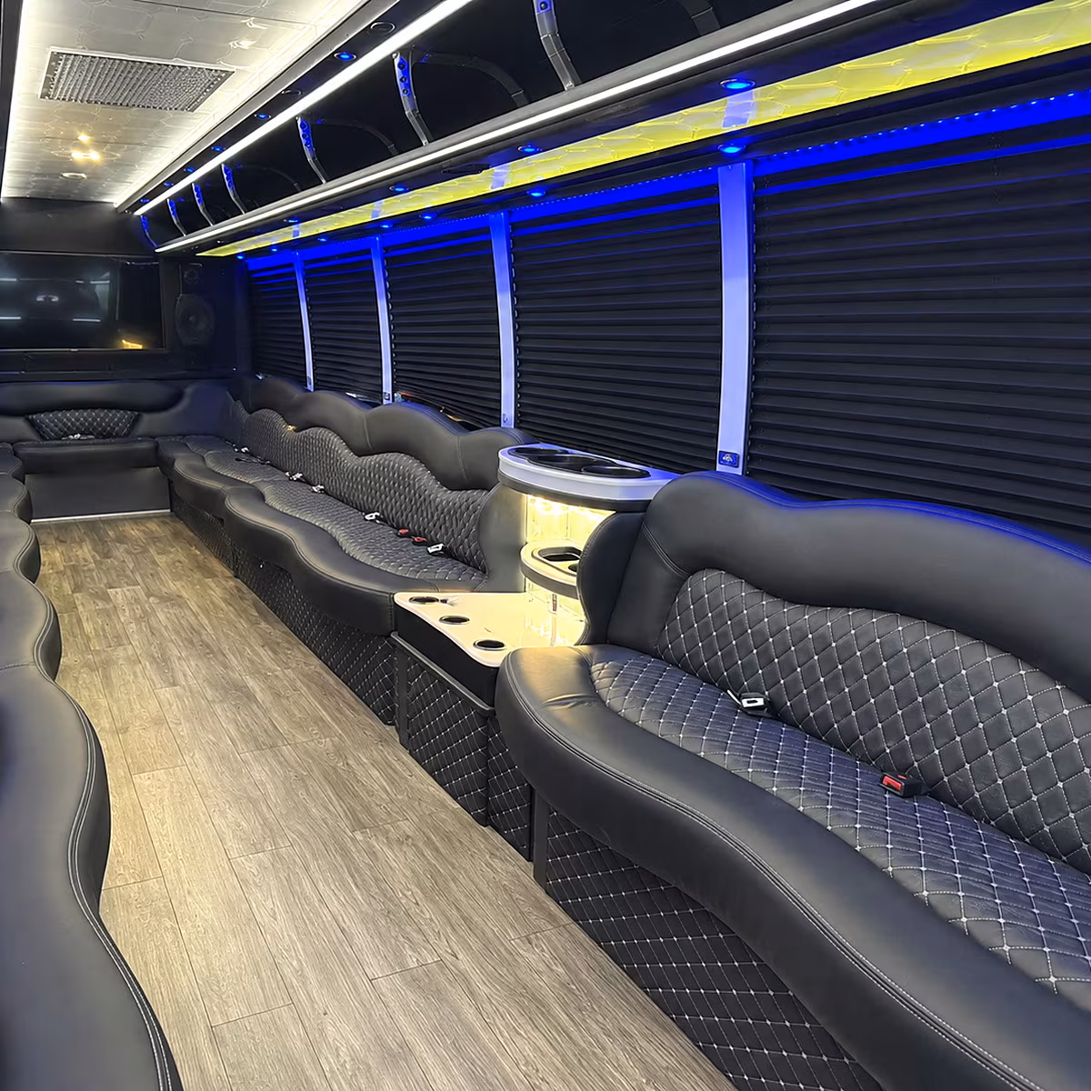 Baltimore Birthday, Sweet 16, & Quinceañera Transportation party bus interior