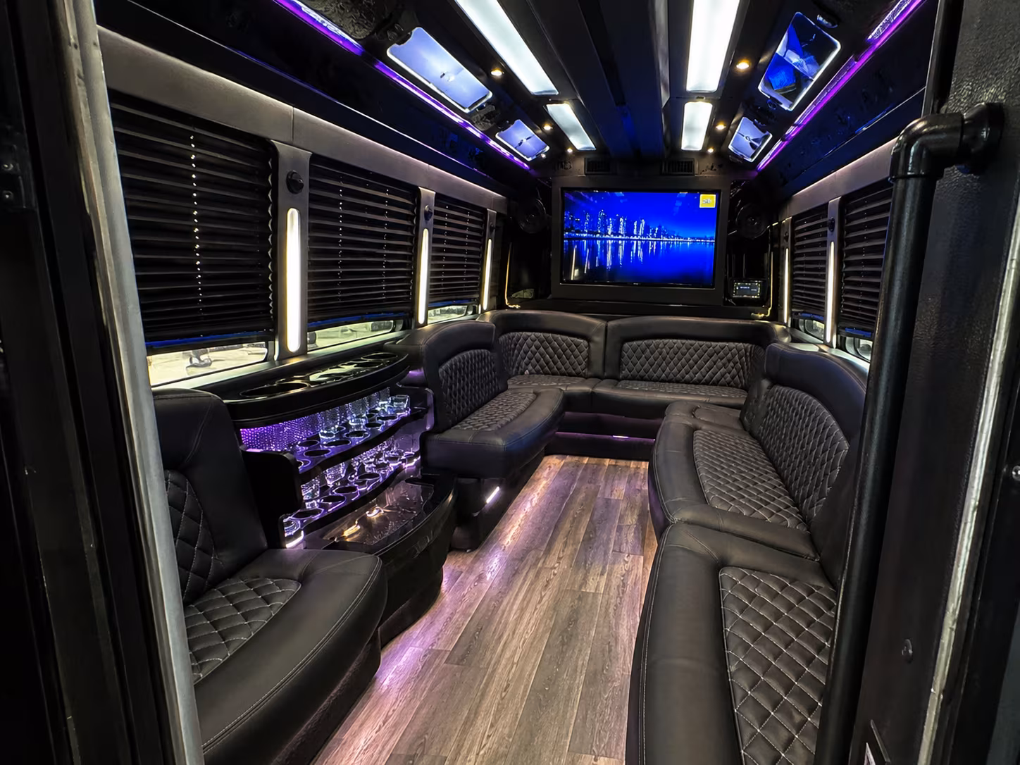 Dundalk Birthday, Sweet 16, & Quinceañera Party Bus Rentals