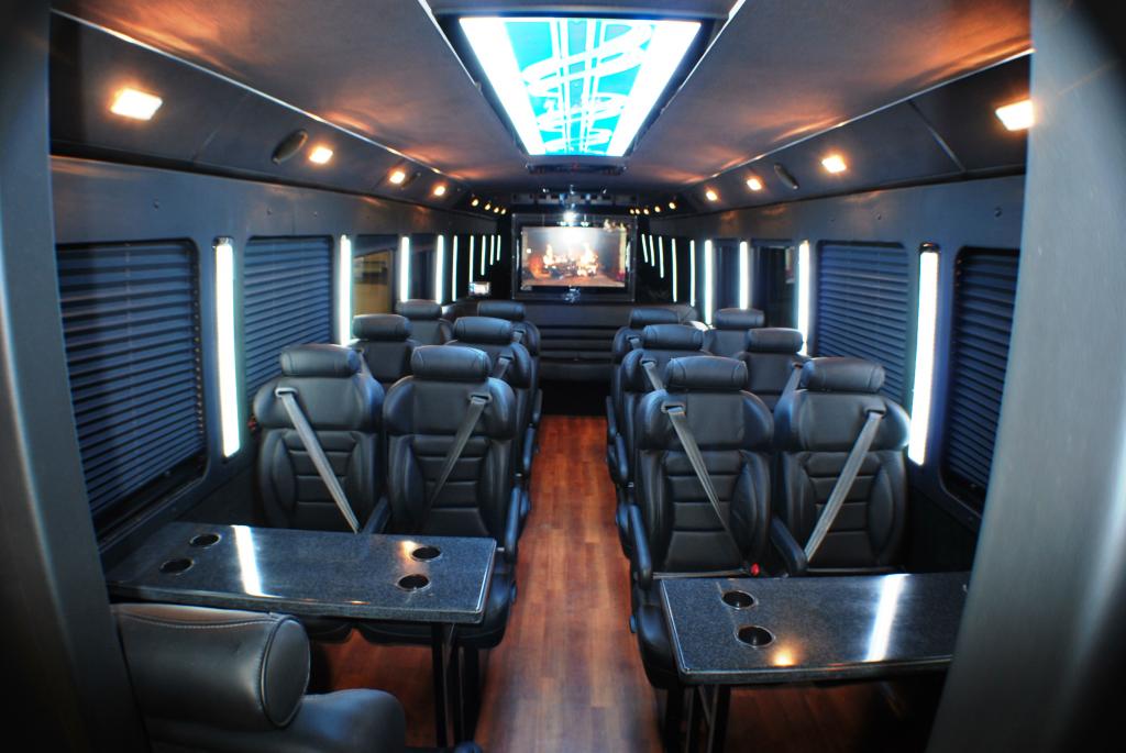 charter bus rental Wilmington Maryland